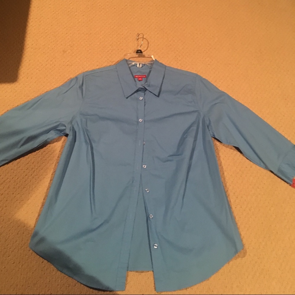 Women’s NWT Dress Shirt